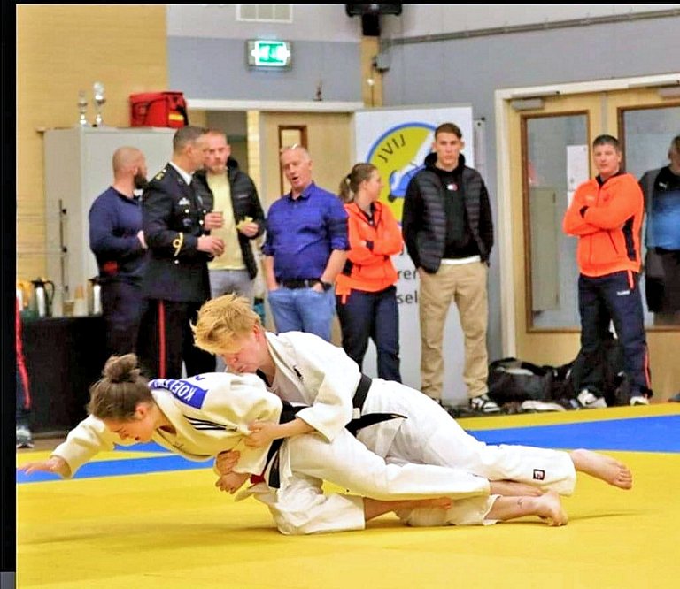 Gouden plak voor judoka Hashi